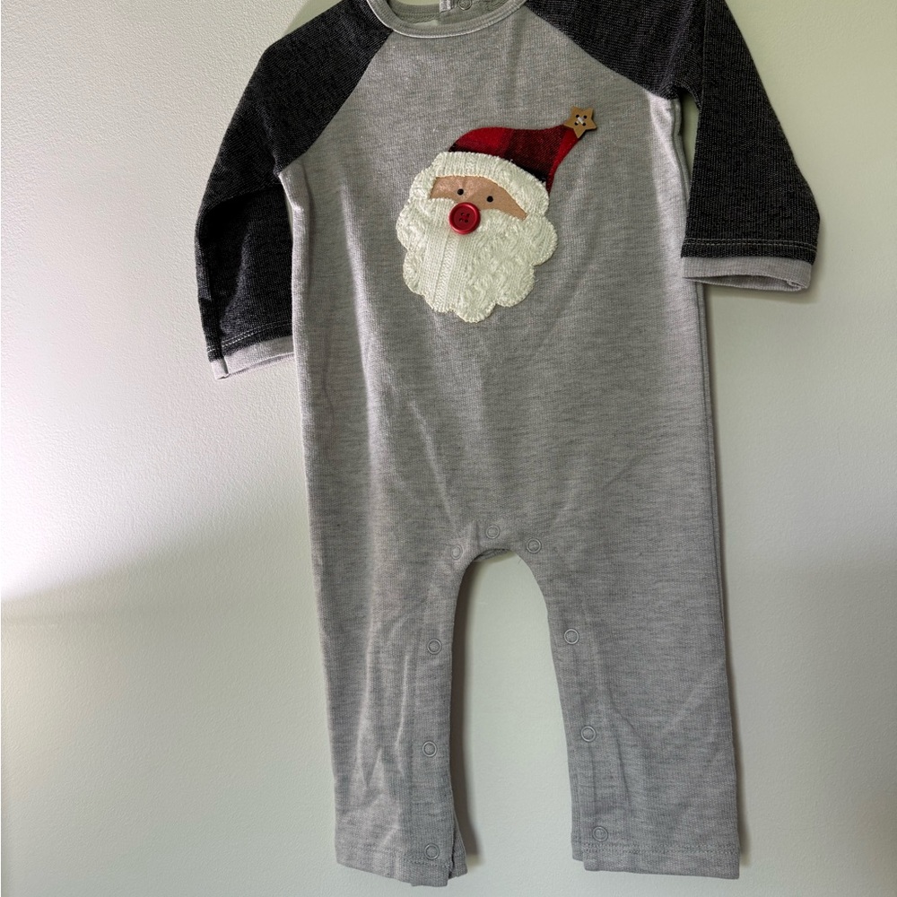 Mud Pie Kids Gray Santa Applique One-Piece Romper